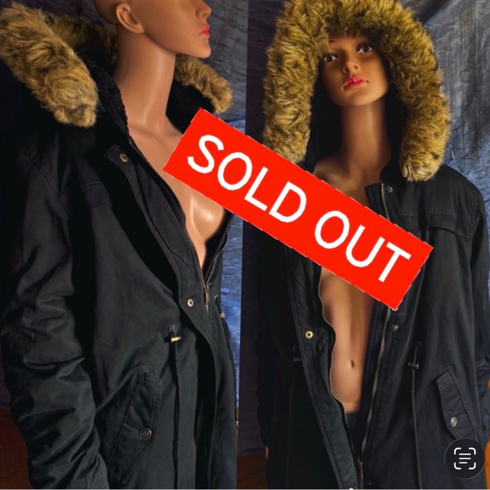 !Discounted shipping! Hooded Heavy-Duty Parka Coat (L)  – Faux Fur Trim – Black